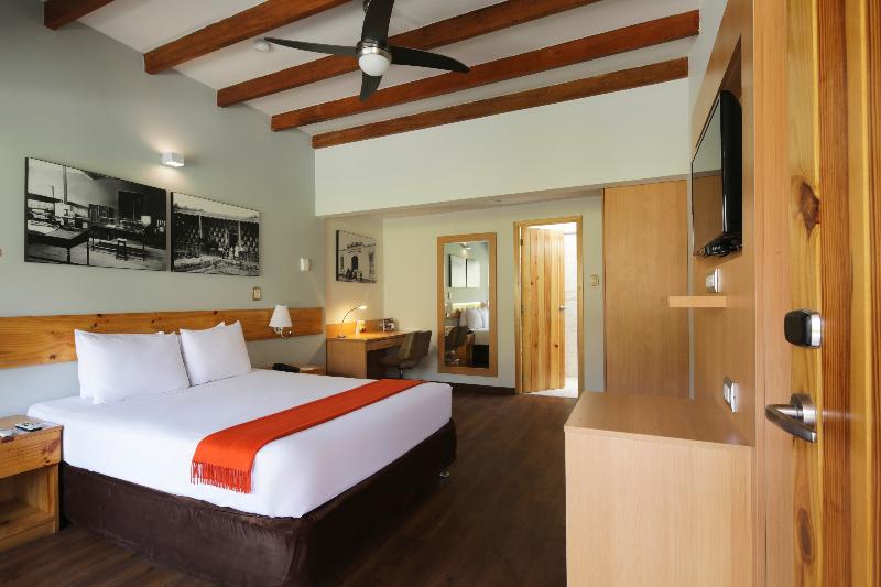 سوییت جونیور, Casa Andina Standard Chincha