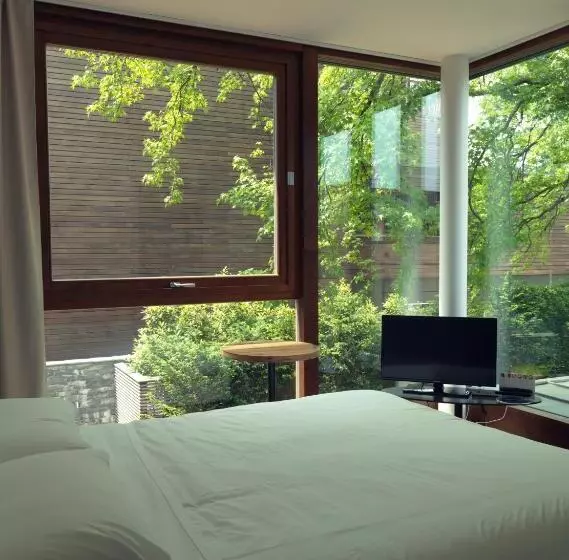 レイクビュースタンダードルーム, Casa Sull Albero
