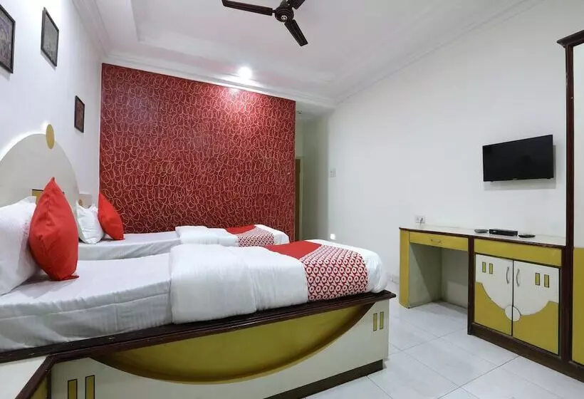 اتاق لوکس, Flagship 12049  Ravi Kiran Executive