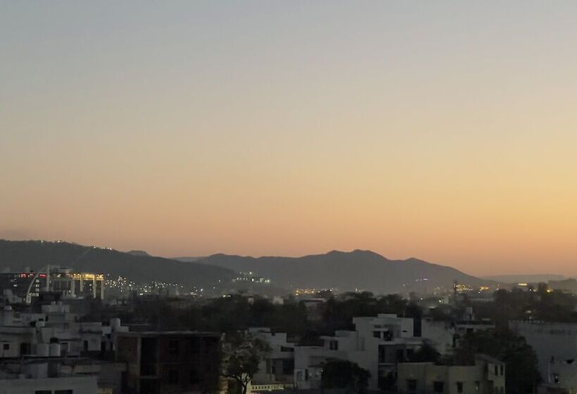 Camera Superiore, Historia Royal