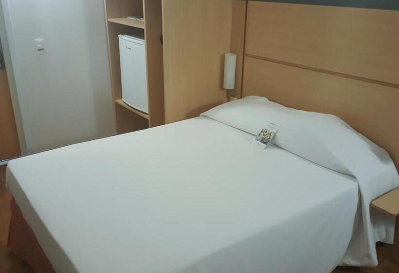 חדר סטנדרט מותאם לאדם עם מוגבלויות, Ibis Itu Plaza Shopping