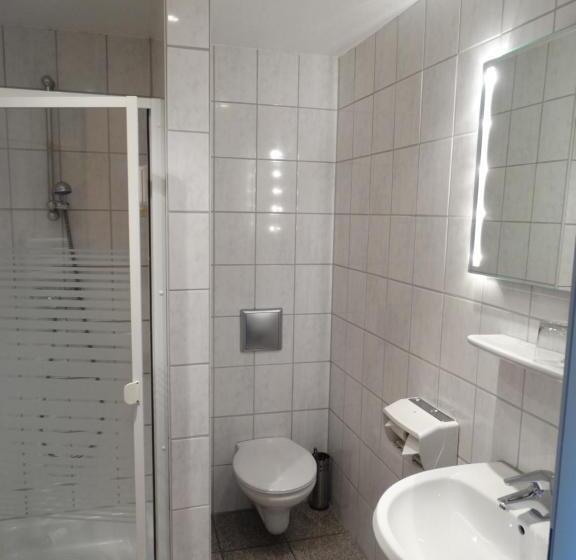 اتاق استاندارد یک نفره, Jakoberhof