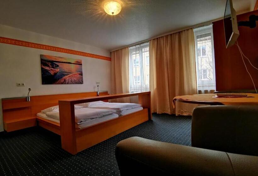 Номер Стандарт, Jakoberhof