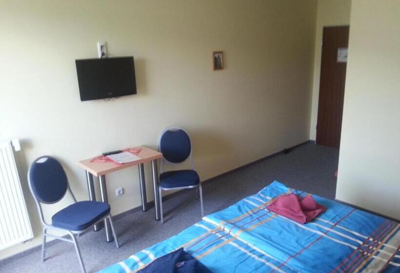 חדר סטנדרט, Kenner Treff