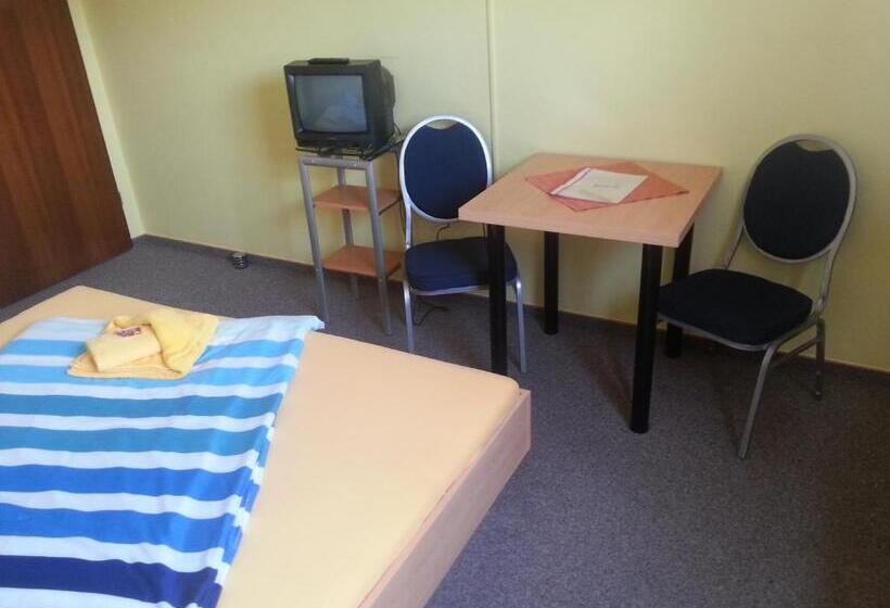 חדר סטנדרט חדר אמבטיה משותף, Kenner Treff