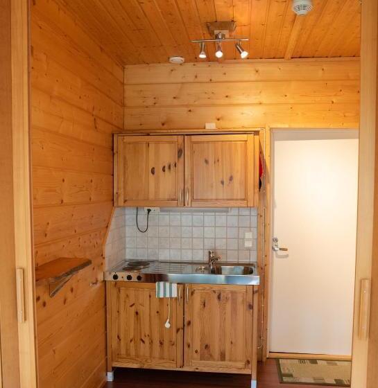 スタンダードスタジオ, Korpikartano