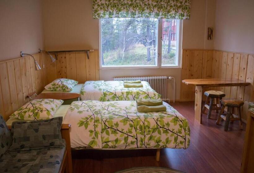 スタンダードスタジオ, Korpikartano