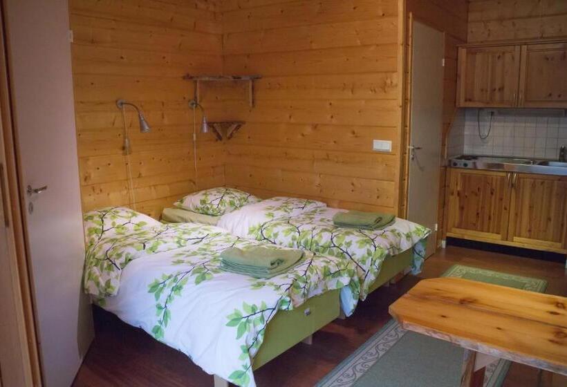 スタンダードスタジオ, Korpikartano