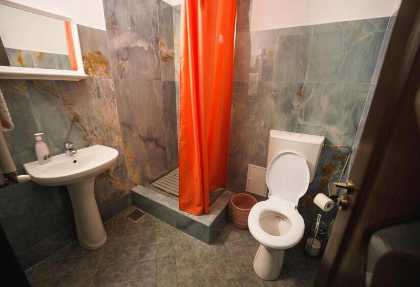 غرفة قياسية, La Sura Getilor