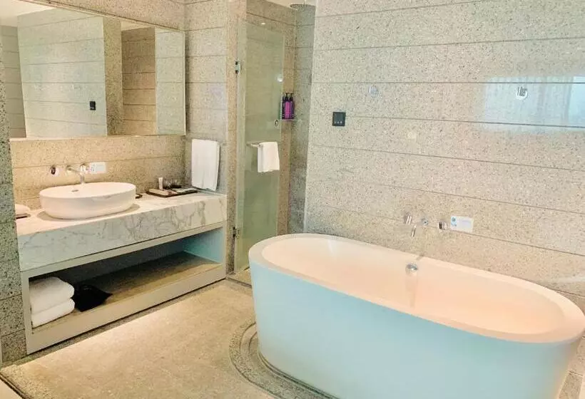 キングサイズベッドのデラックスルーム, Mercure Fuzhou Downtown