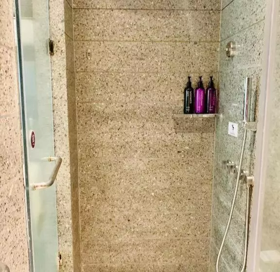 キングサイズベッドのデラックスルーム, Mercure Fuzhou Downtown