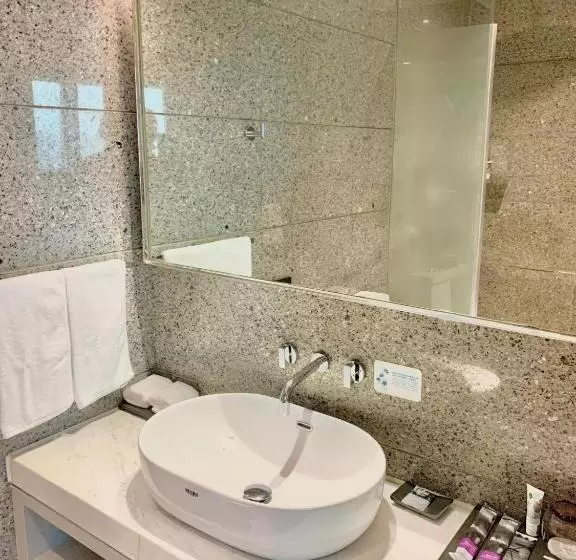 キングサイズベッドのスタンダードルーム, Mercure Fuzhou Downtown