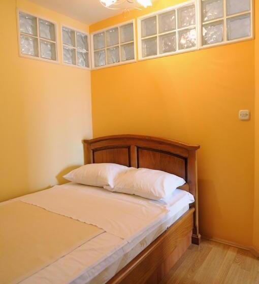 سوییت, Premier Centar