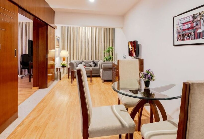 スイート, Sfo Hotel And Suites