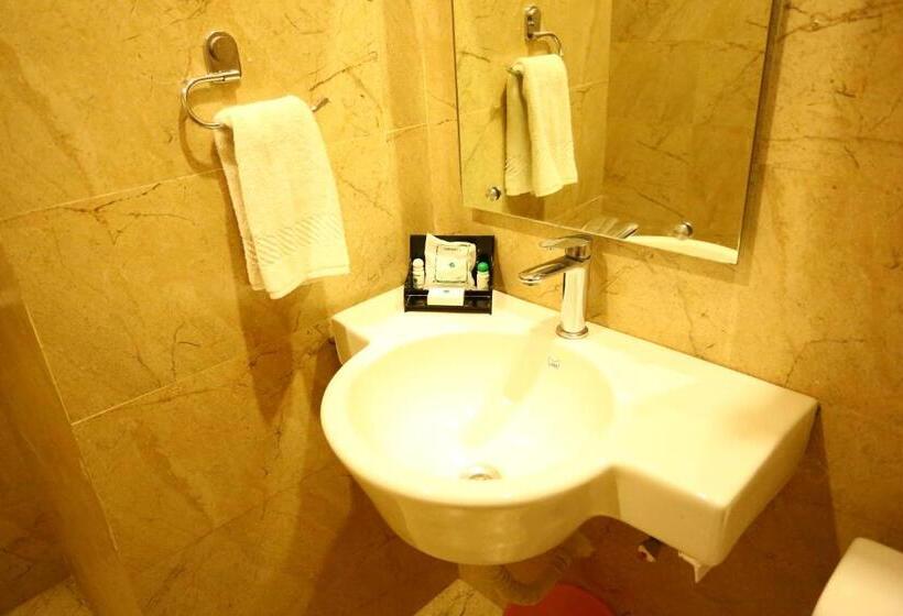 اتاق سوپریور با تخت بزرگ, Shree Hari Niwas