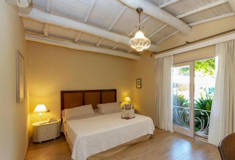 クラシックルーム, Simius Playa