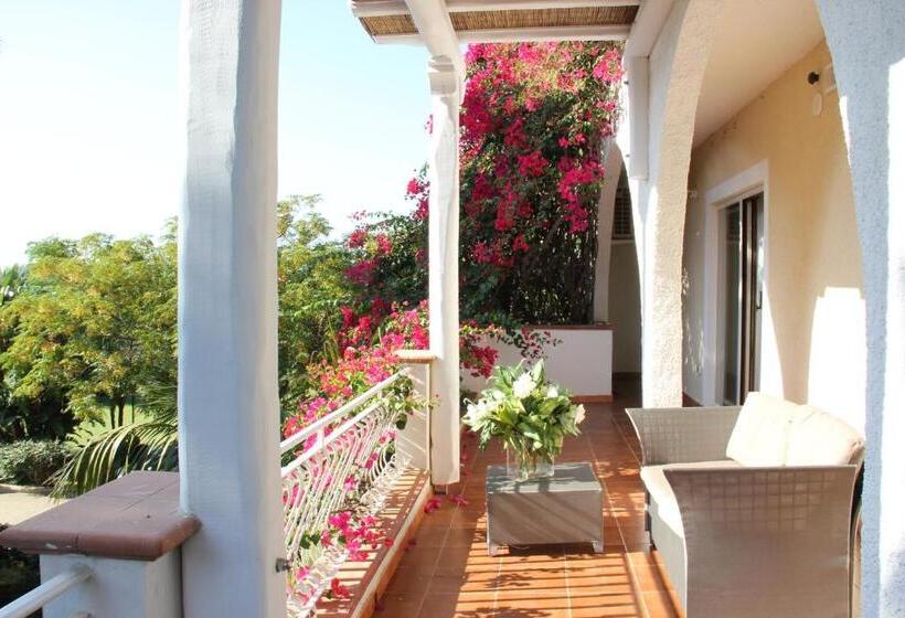 オーシャンビュースイート, Simius Playa