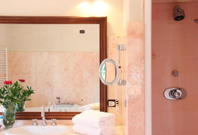 スーペリアースイート, Simius Playa