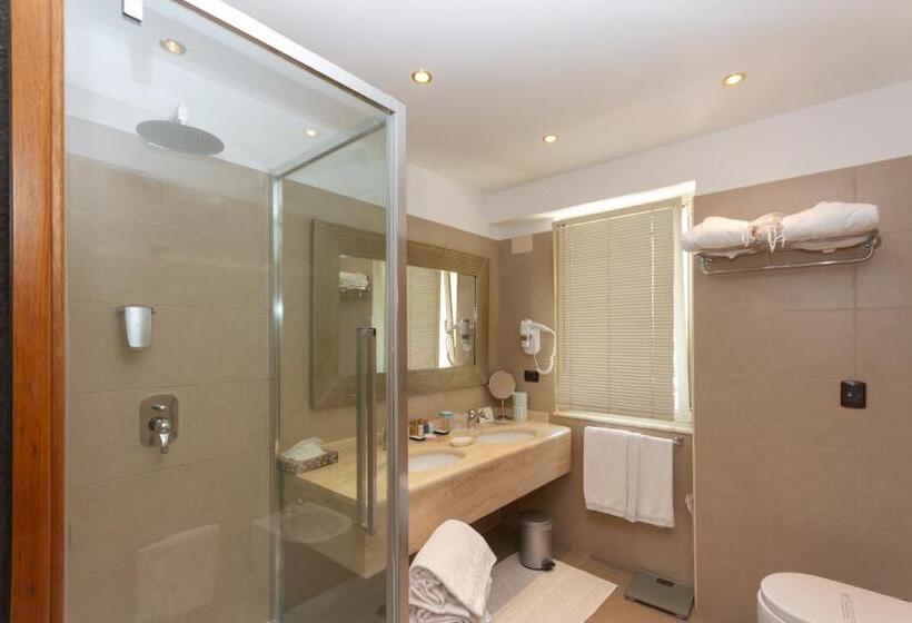 オーシャンビュースイート, Simius Playa