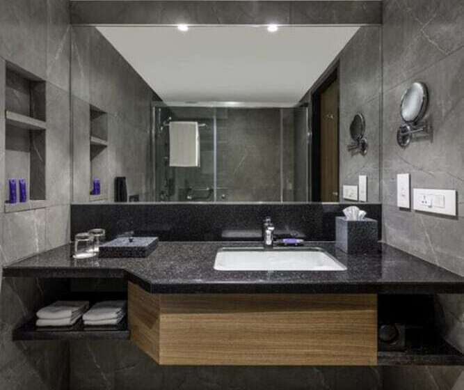 Quarto Standard Vista Cidade, Vivanta Mangalore Oldport Road   Formerly Known As Taj Manjarun