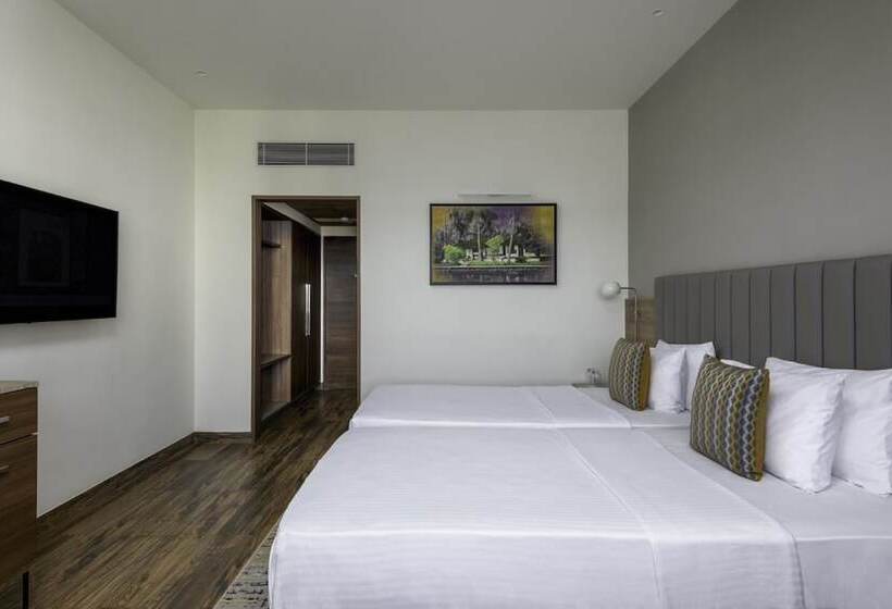 シティビューのスーペリアルーム, Vivanta Mangalore Oldport Road   Formerly Known As Taj Manjarun