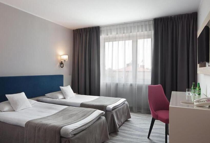 Номер Комфорт, Witkowski Warsaw Airport