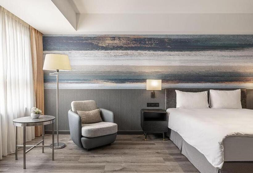 اتاق سوپریور, Lakeshore Hotel Metropolis