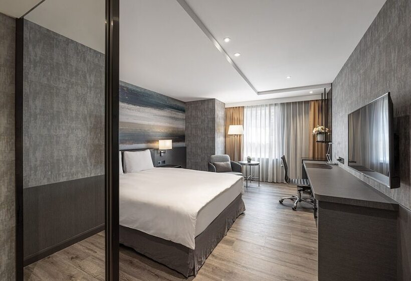 اتاق لوکس, Lakeshore Hotel Metropolis