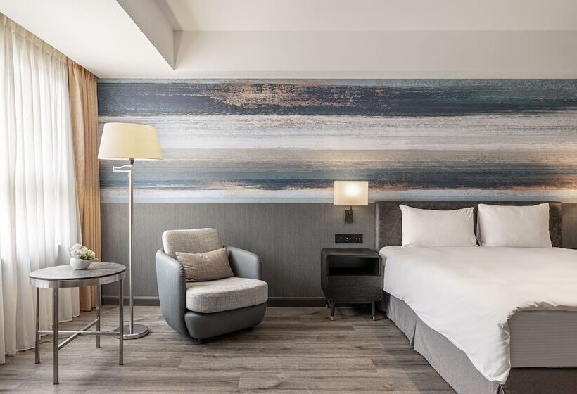 اتاق سوپریور, Lakeshore Hotel Metropolis