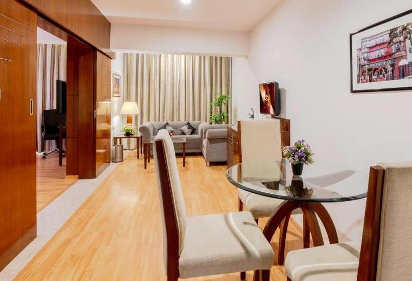 スイート, Sfo Hotel And Suites