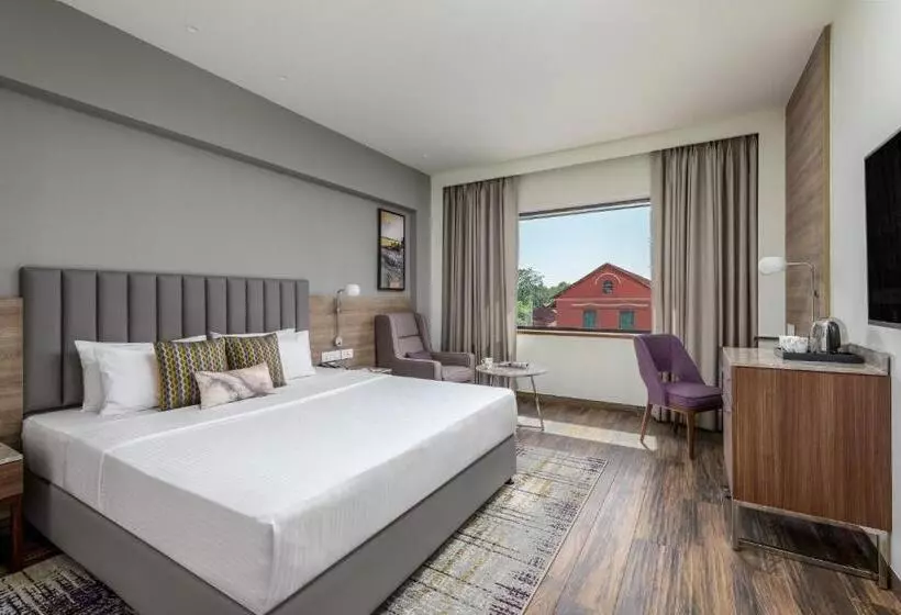 シティビューのスーペリアルーム, Vivanta Mangalore Oldport Road   Formerly Known As Taj Manjarun