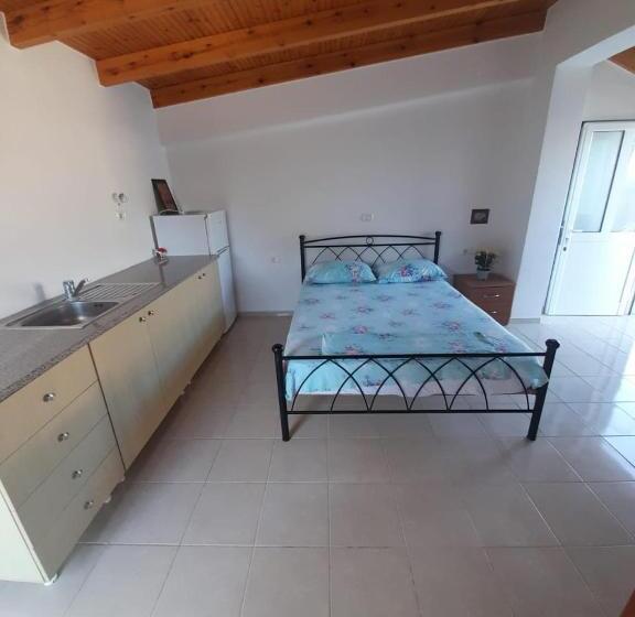 Triple Room Sea View, Peter S Sea House