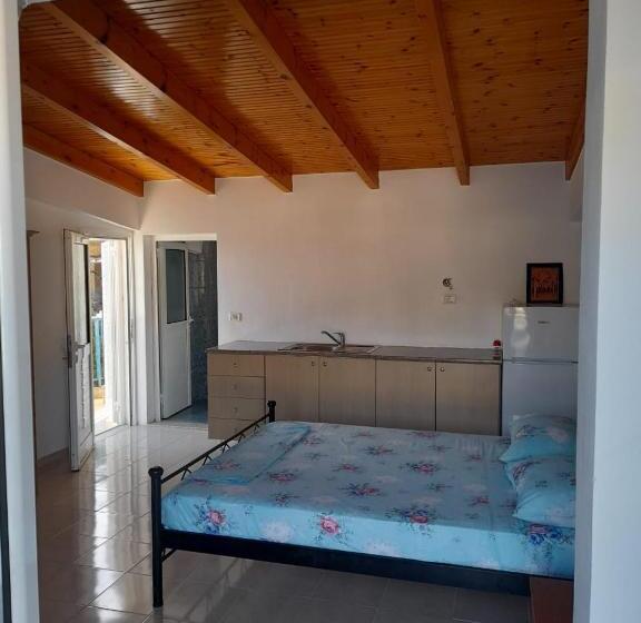 Triple Room Sea View, Peter S Sea House