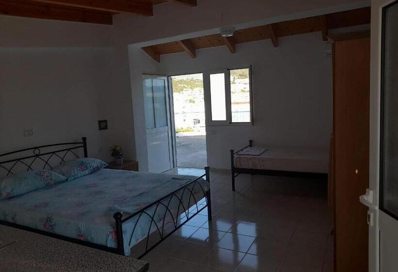 Triple Room Sea View, Peter S Sea House