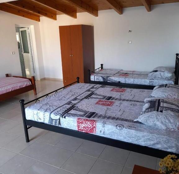 חדר סטנדרט לארבעה נוף לים, Peter S Sea House