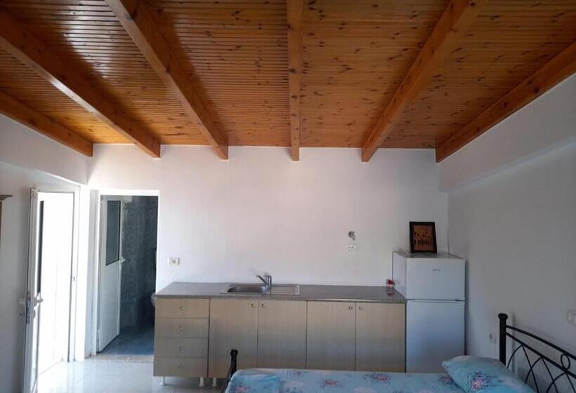 Triple Room Sea View, Peter S Sea House