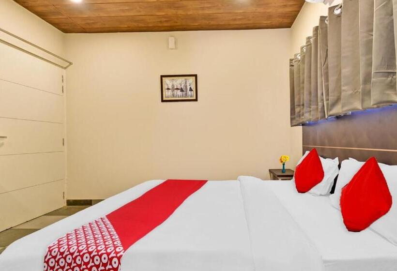 Triple Classic Room, Oyo 88846 Silver Spring