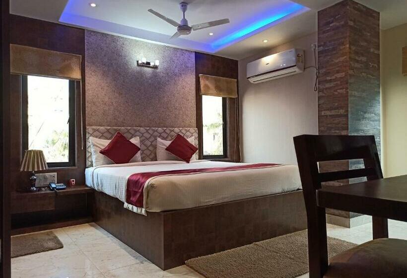 Номер Deluxe, A P Home S   A Boutique