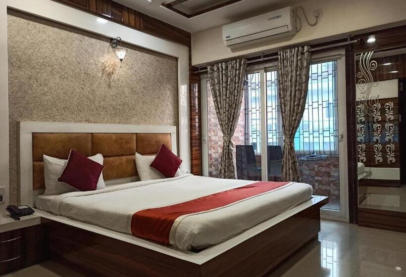 Номер Deluxe, A P Home S   A Boutique