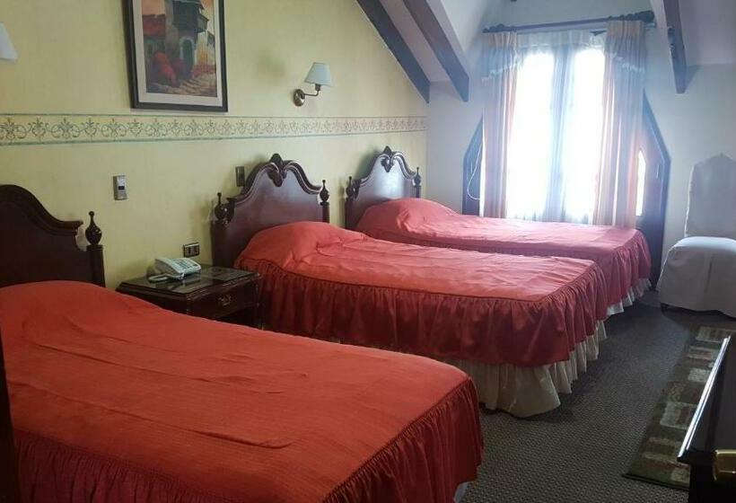 اتاق استاندارد سه نفره, Paola Hostal