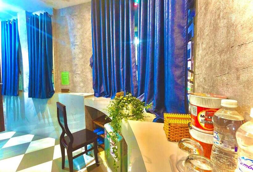 اتاق خانوادگی, Mes Hotel   Ngay Bến Ninh Kiều