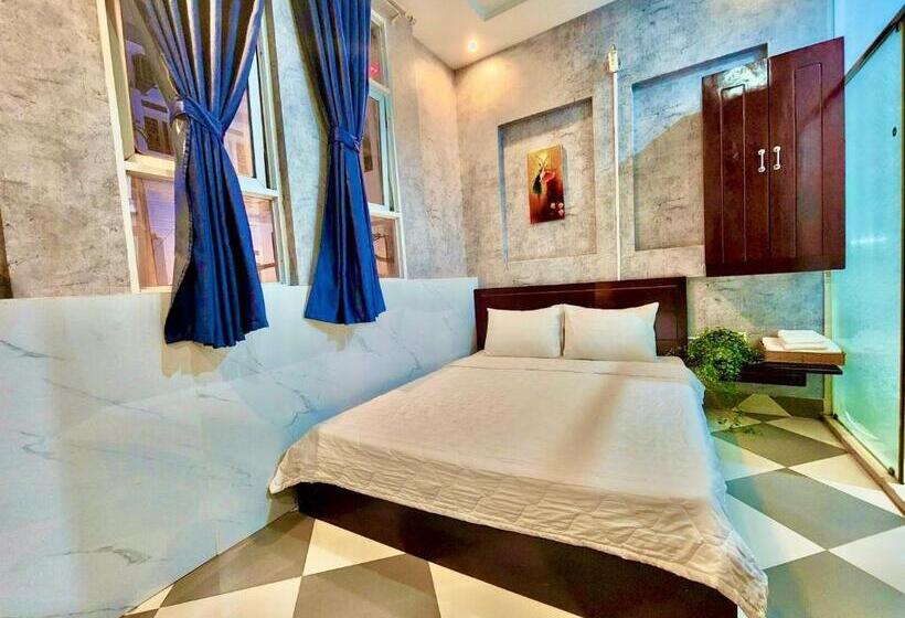 اتاق خانوادگی, Mes Hotel   Ngay Bến Ninh Kiều
