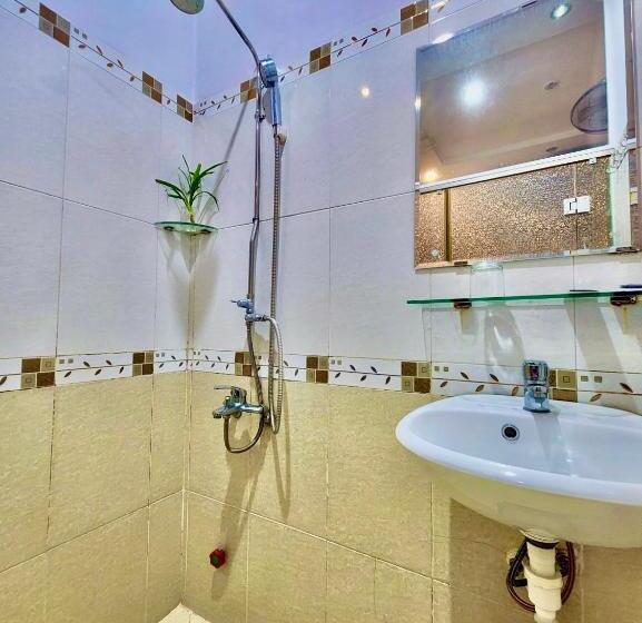 اتاق خانوادگی, Mes Hotel   Ngay Bến Ninh Kiều