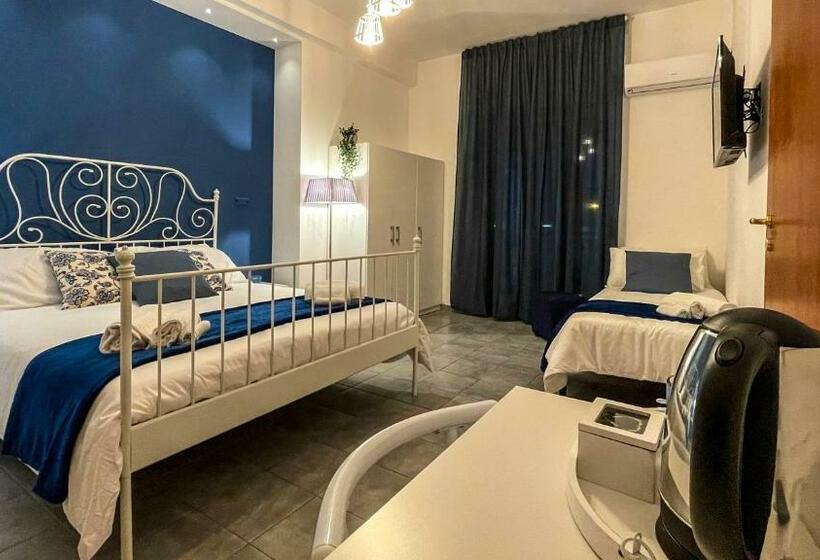 اتاق استاندارد سه نفره, Cinquestanze