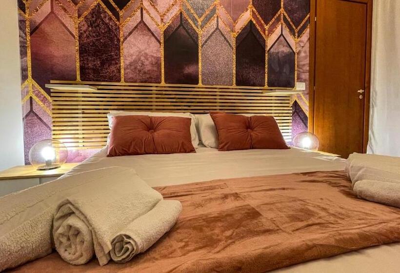 اتاق استاندارد, Cinquestanze