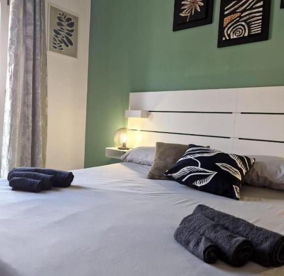 اتاق استاندارد, Cinquestanze