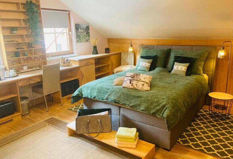 חדר סטנדרט נוף להרים, Almhütte Zwei Welten