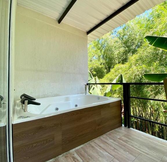 اتاق لوکس با تخت بزرگ, Origen Finca