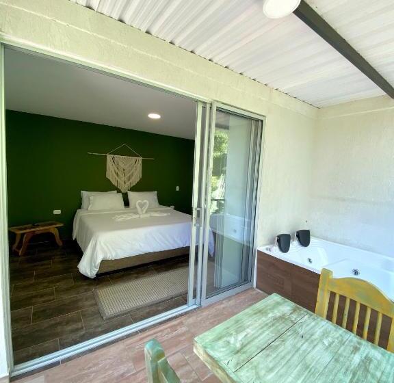 اتاق لوکس با تخت بزرگ, Origen Finca