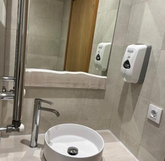 スタンダードルーム, Entrecamiños